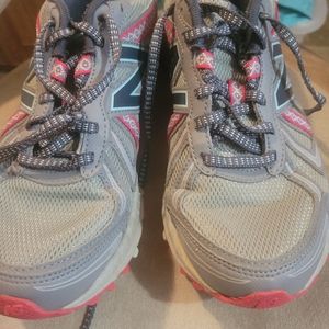 Womens new balance trail shoes